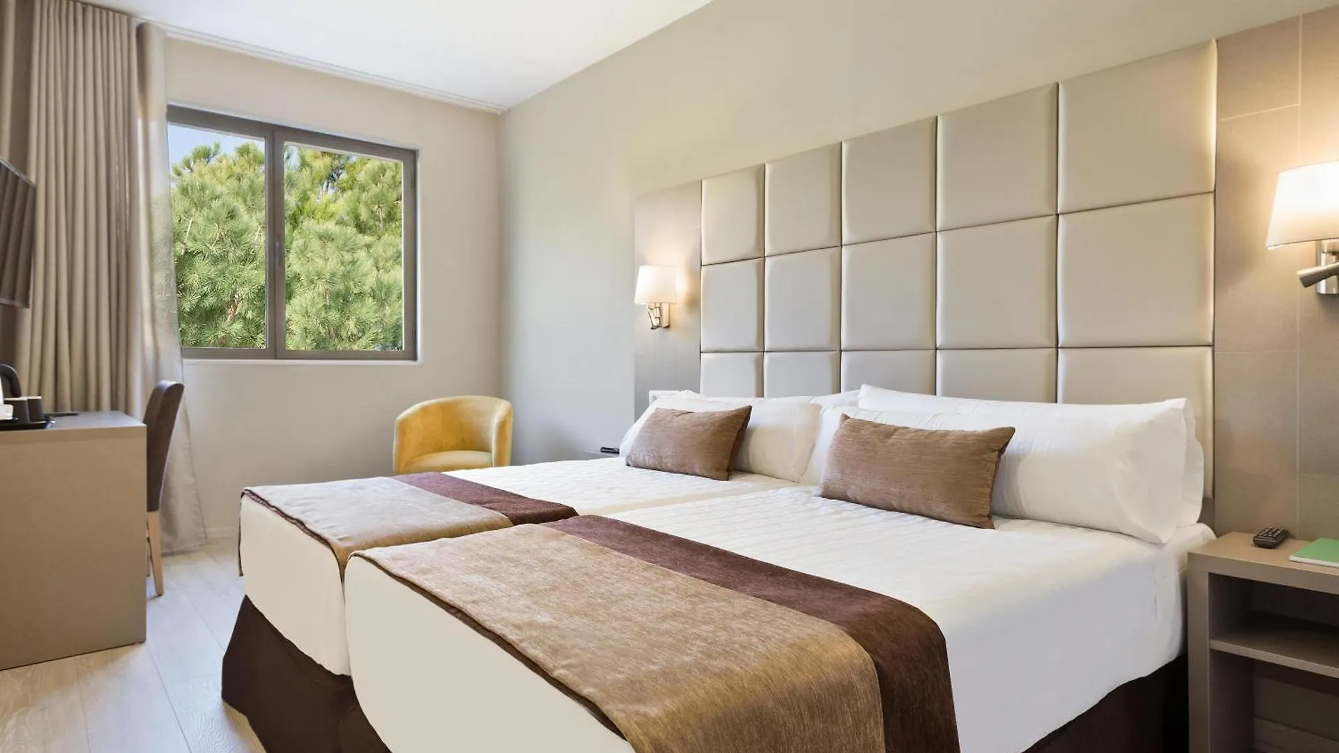 ****  Hotel Best Front Maritim Barcelona Spain