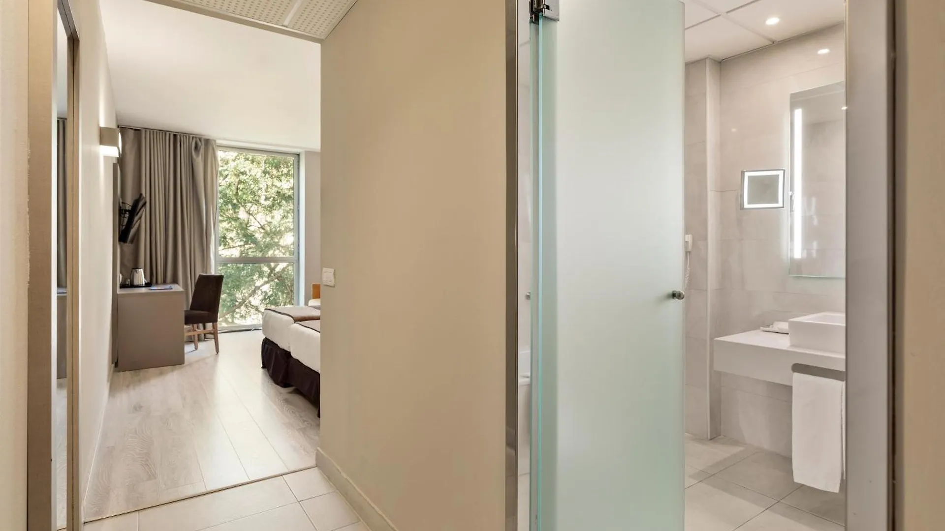 ****  Hotel Best Front Maritim Barcelona Spain